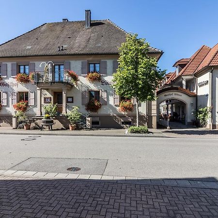 Hotel Loewen Garni Oberrimsingen Exterior photo